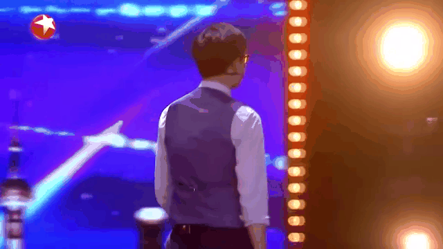 JackeyLove重返赛场，大比分获胜首场状态出色，阿森纳观众沸腾！