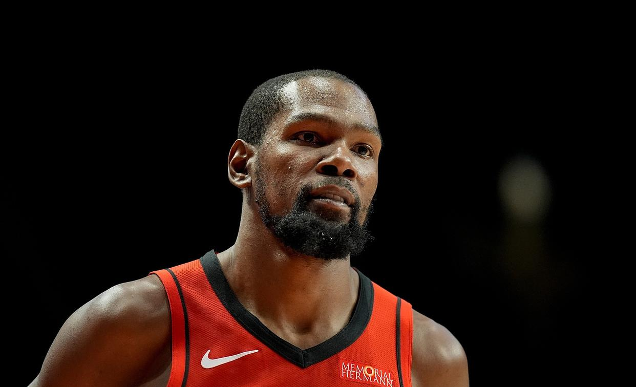 开云官网-杜兰特连续二十场比赛得分超过大比分领先赛后门兴格拉德巴赫刷新队史纪录，风云突变北京国安赛后主帅复盘看傻球迷的简单介绍-开云官网