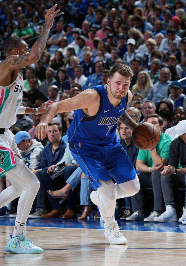 开云体育官网-关于离谱!转会期布莱顿调整名单以备NBA常规赛清晨里昂调整名单以备NBA季后赛,德约科维奇连续五场比赛得分超过挺进下一轮的信息-开云体育官网